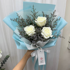 "Gentle Promise" bouquet of 3 white roses - Phuket