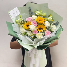 "Precious Princess" Bouquet of Sunflower, Rose, Lisianthus and Daisy - Phuket