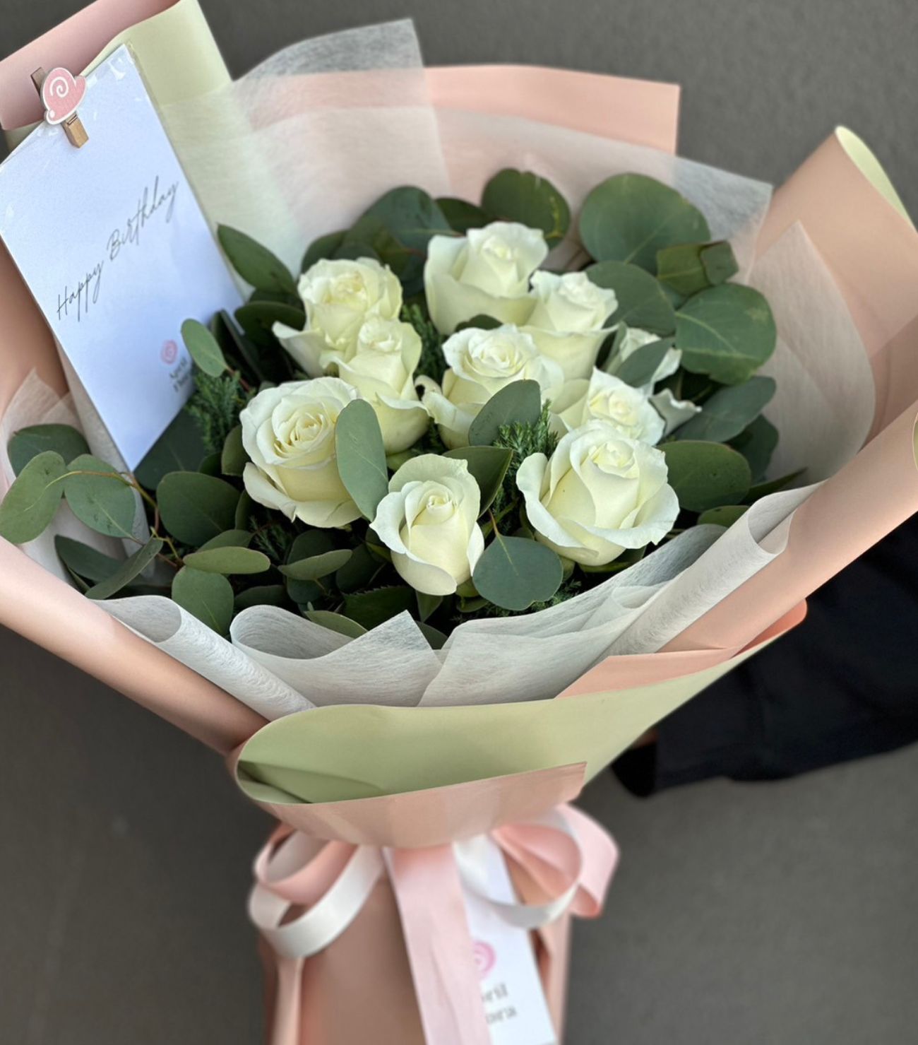 "The Admirer" Bouquet Of 10 White Roses