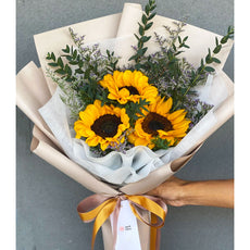 "Bright Love" Bouquet Of Sunflowers - Phuket