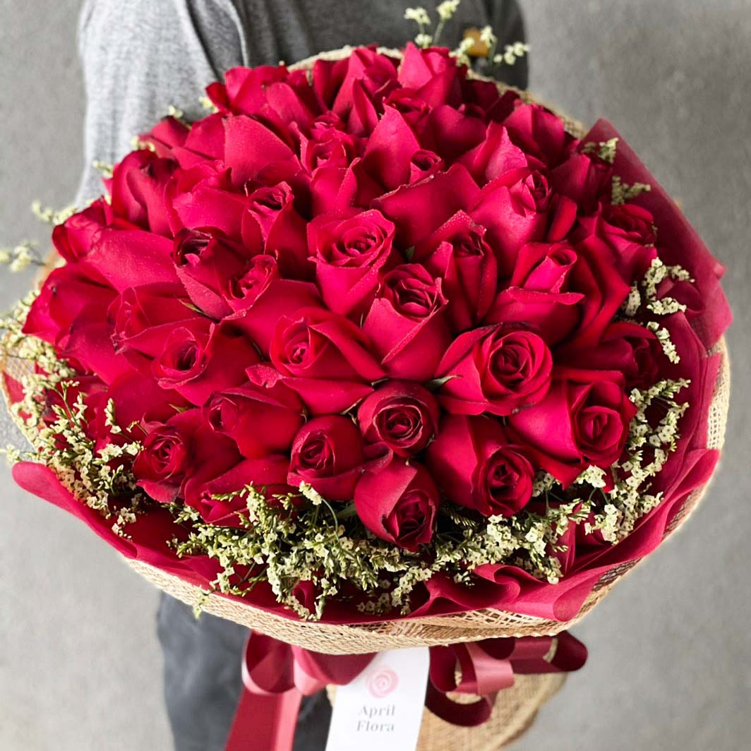 "Wow" Bouquet Of 50 Red Roses (XL) - April Flora