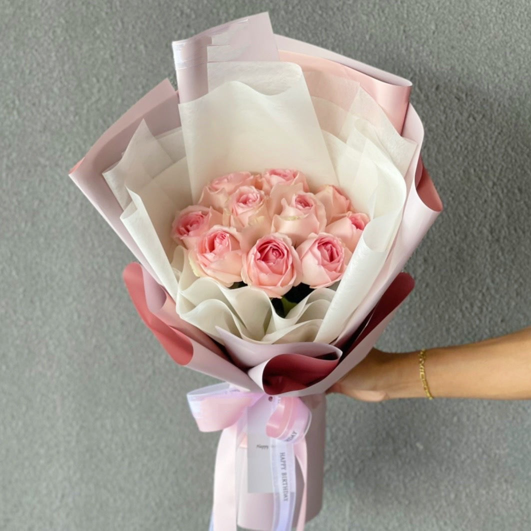 "My Candy" 10 Pastel Pink Roses - Valentine's collection Phuket